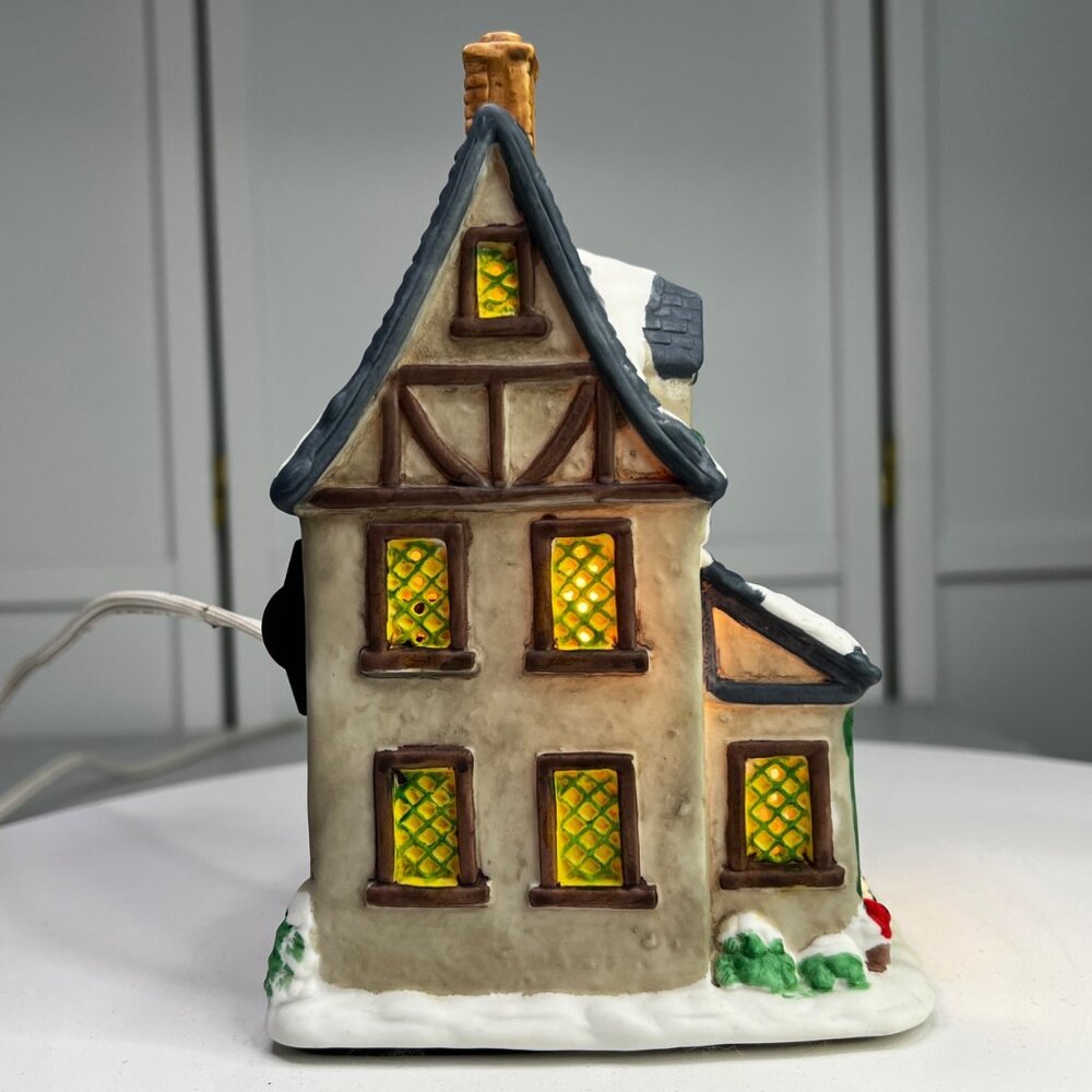 Chadwick-Miller Dunbars Restaurant Christmas Village Lighted Building 1997 - Picture 8 of 14
